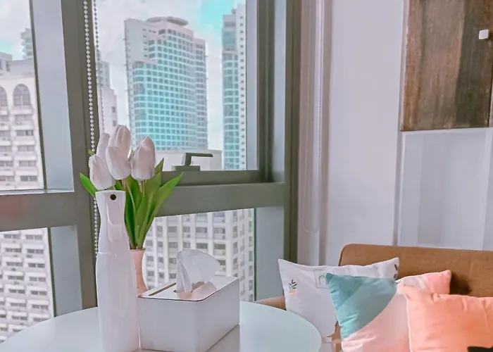 Casabay Eastwood Staycation 4* Manille