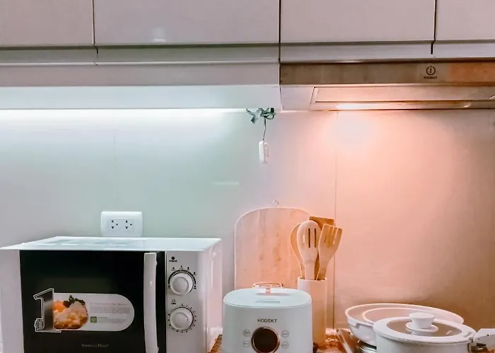 Casabay Eastwood Staycation