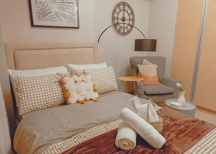 Casabay Eastwood Staycation