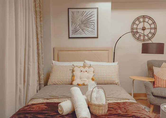 Casabay Eastwood Staycation 4* Manille