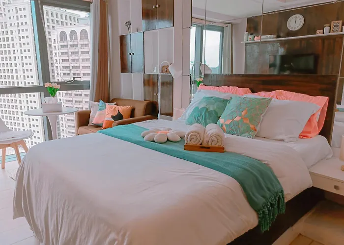 Casabay Eastwood Staycation 4* Manille